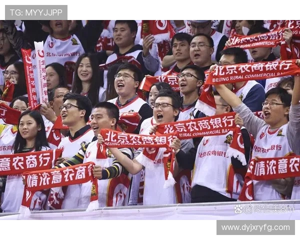 心与球迷同在，我们继续前行